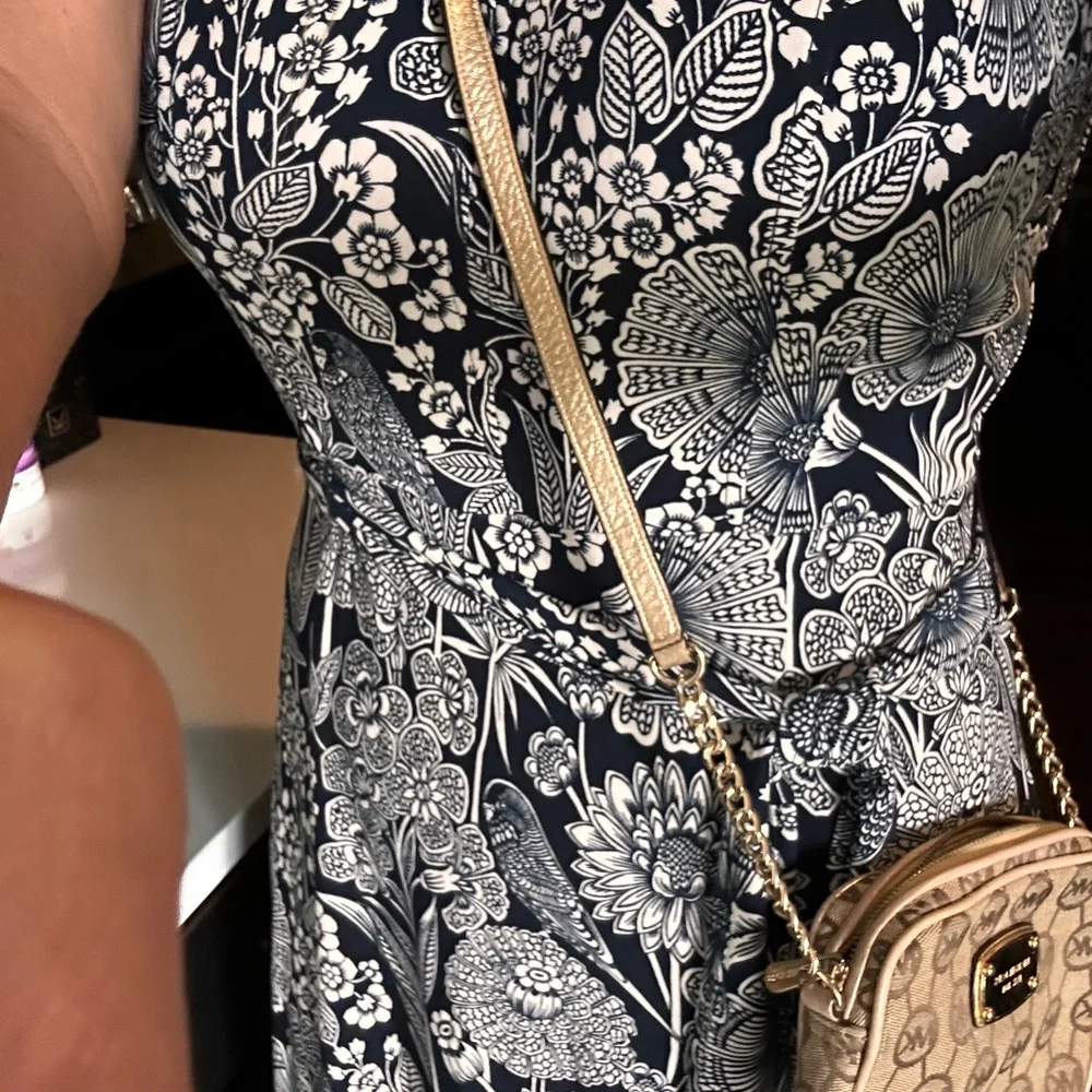 043. Michael Kors Brown Logo Crossbody Bag - Picture 10 of 11